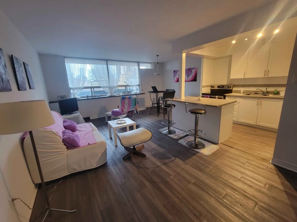Private room for rent - photo 3