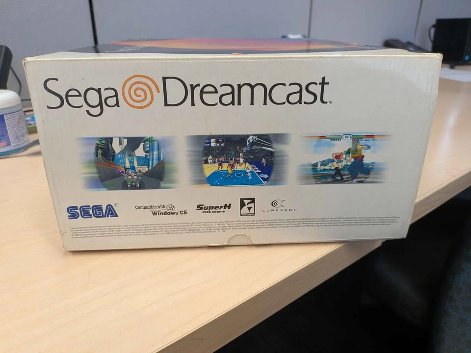 Sega Dreamcast Console - photo 4