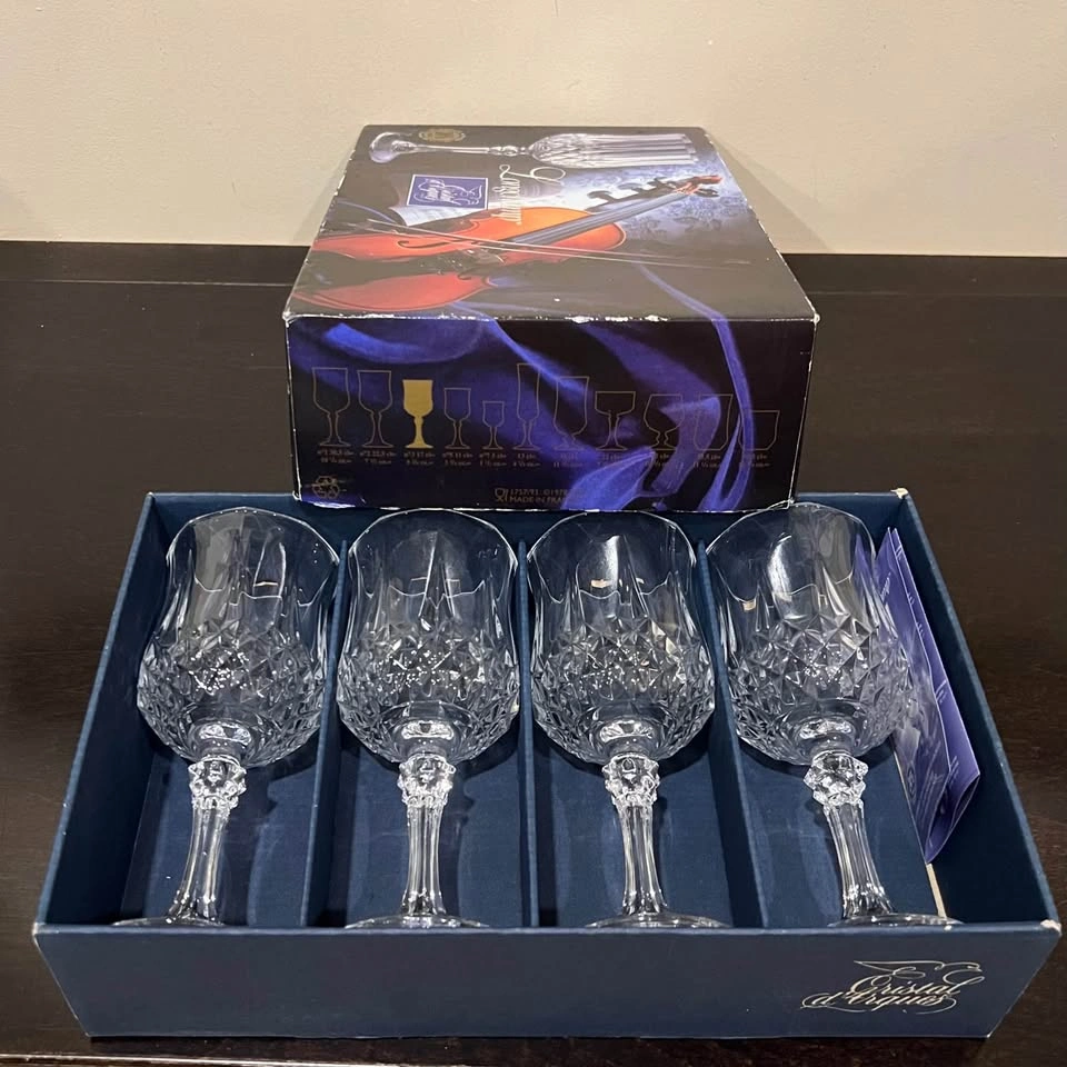 Set of 4 Longchamp Crystal Wine Glasses - photo 3
