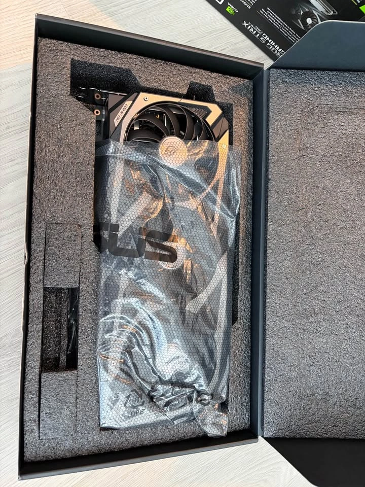 ASUS ROG Strix GeForce RTX 3070 Ti Graphics Card (New) - photo 2