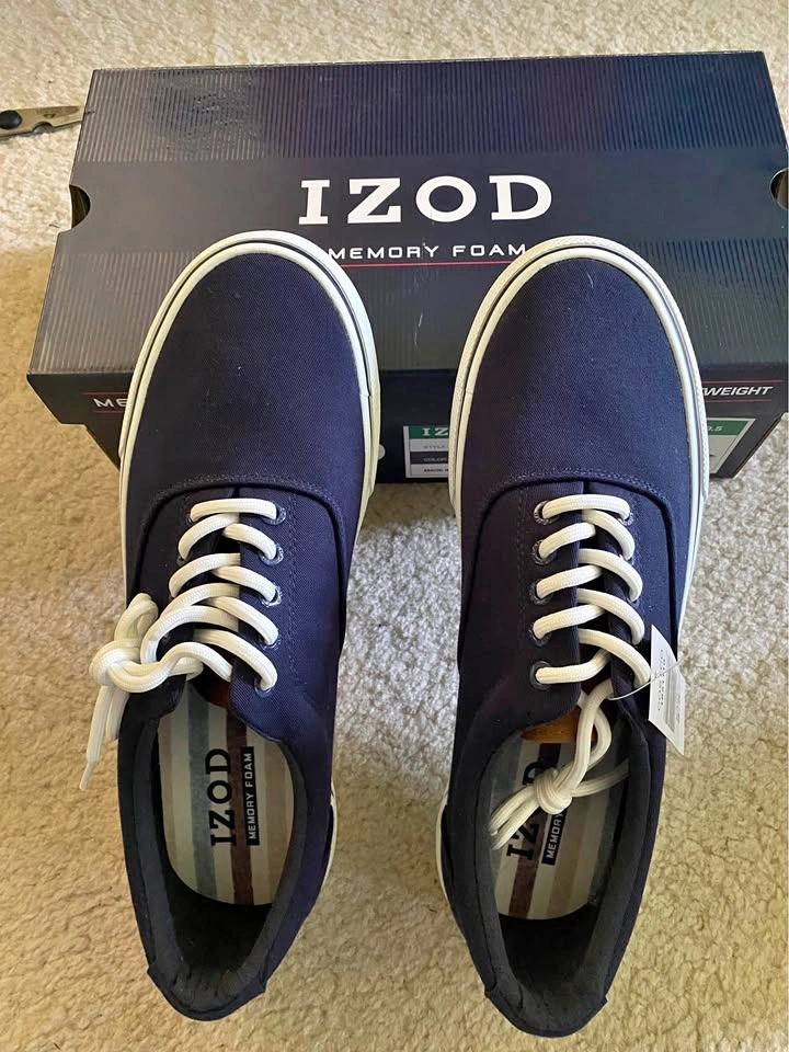 IZOD blue canvas sneakers with memory foam, size 9.5