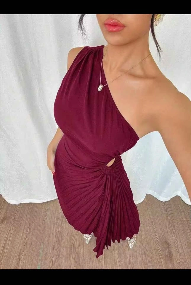 NOVVYNE Women's Solid Color Sleeveless Pleated Elegant Dress - photo 3
