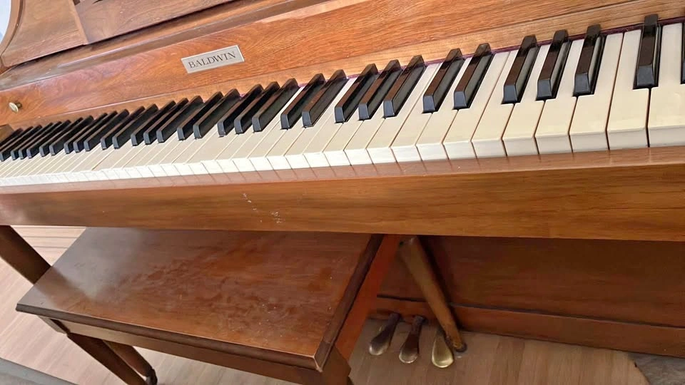 FREE Upright piano