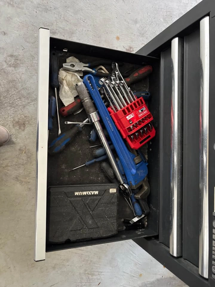Powerfist 6-Drawer Tool Cabinet + Large Tool Collection - photo 5