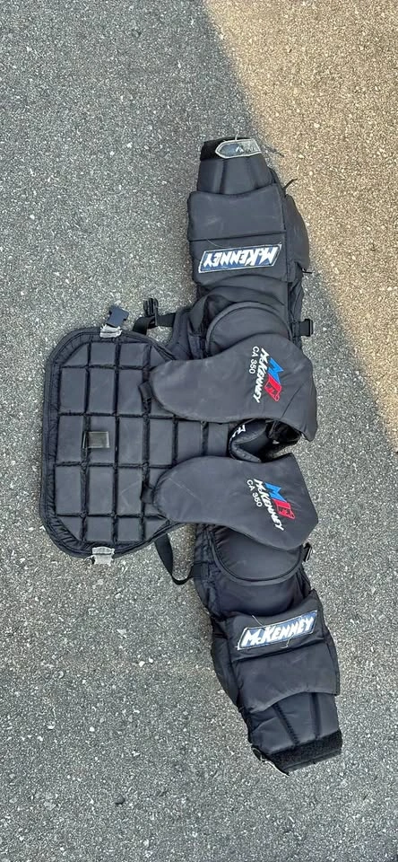 McKenney CA 350 Goalie Chest & Arm Protector