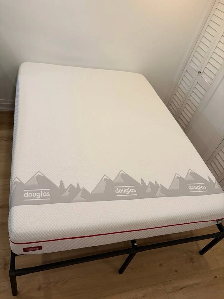 Mattress, Queen (Douglas Original) - photo 2