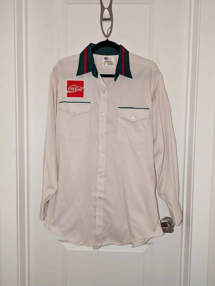 Vintage Coca Cola Wisconsin Proud Uniform Shirt with 3 patches