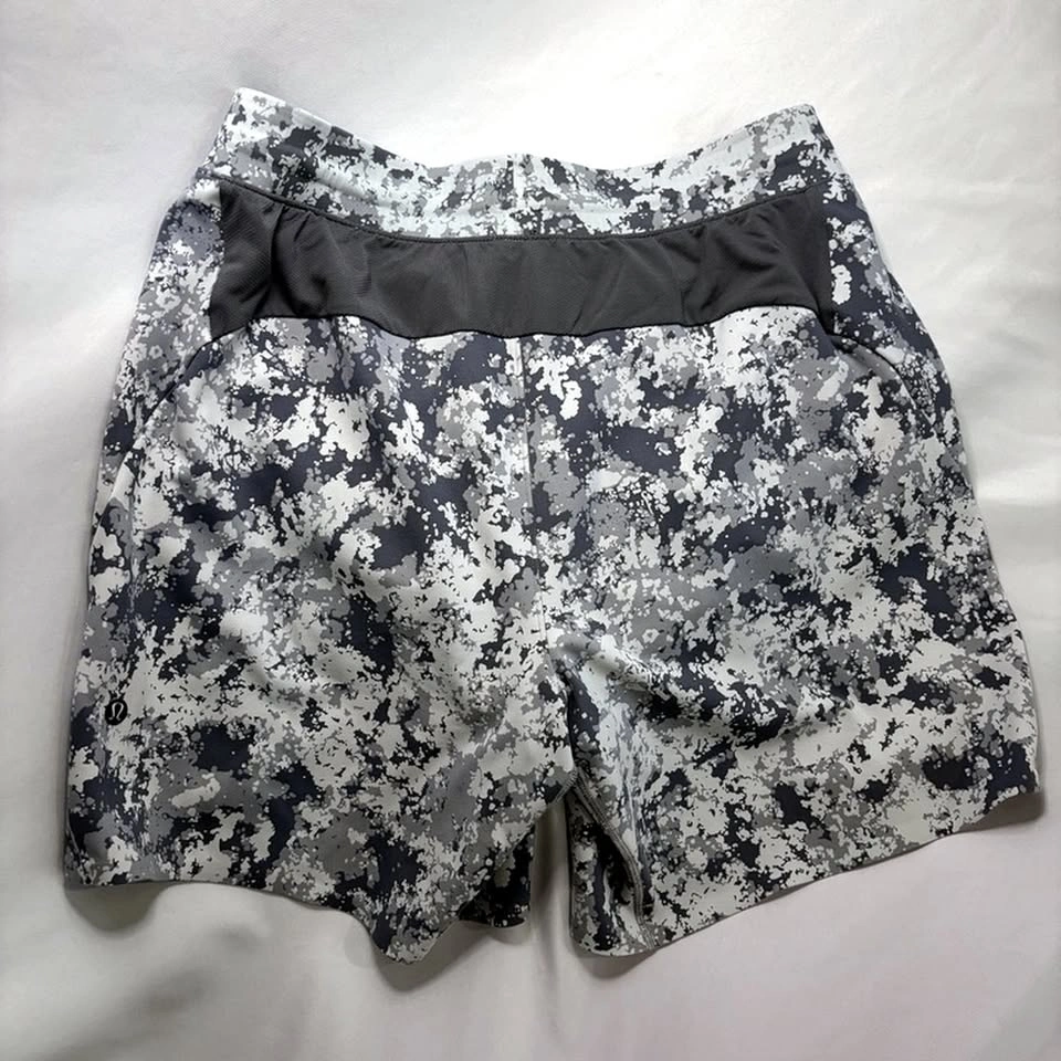 Lululemon Balancer Short 6" Linerless Men's Medium - Like New - photo 4