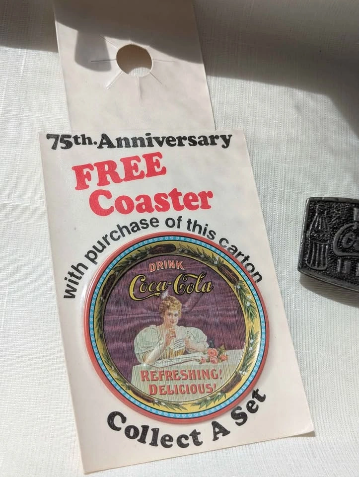 Coca Cola Belt Buckle & Coaster 1976 75th Anniversary - photo 5