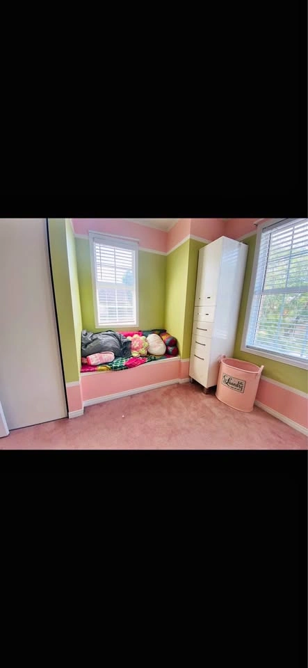 Wall cabinet