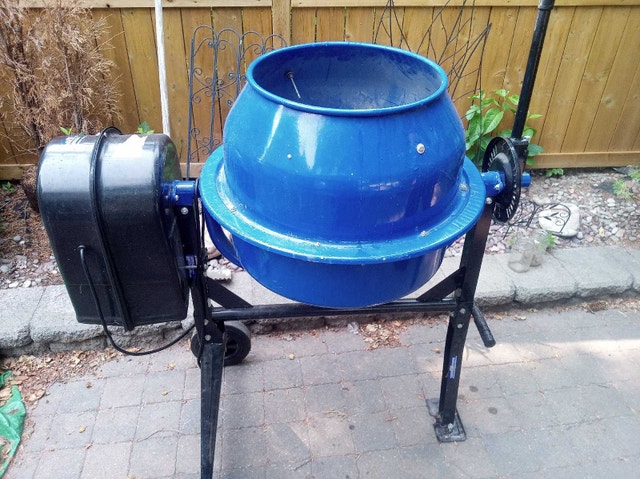 Mastercraft Cement Mixer - photo 2