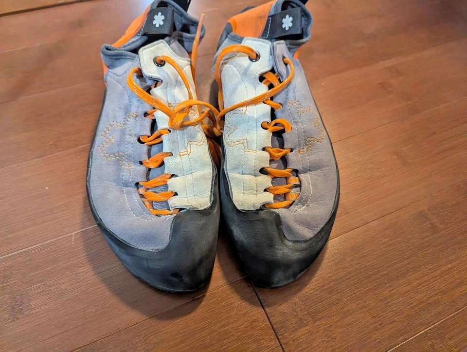 Climbing/Bouldering Shoes (Size US 12.5/UK 11.5)