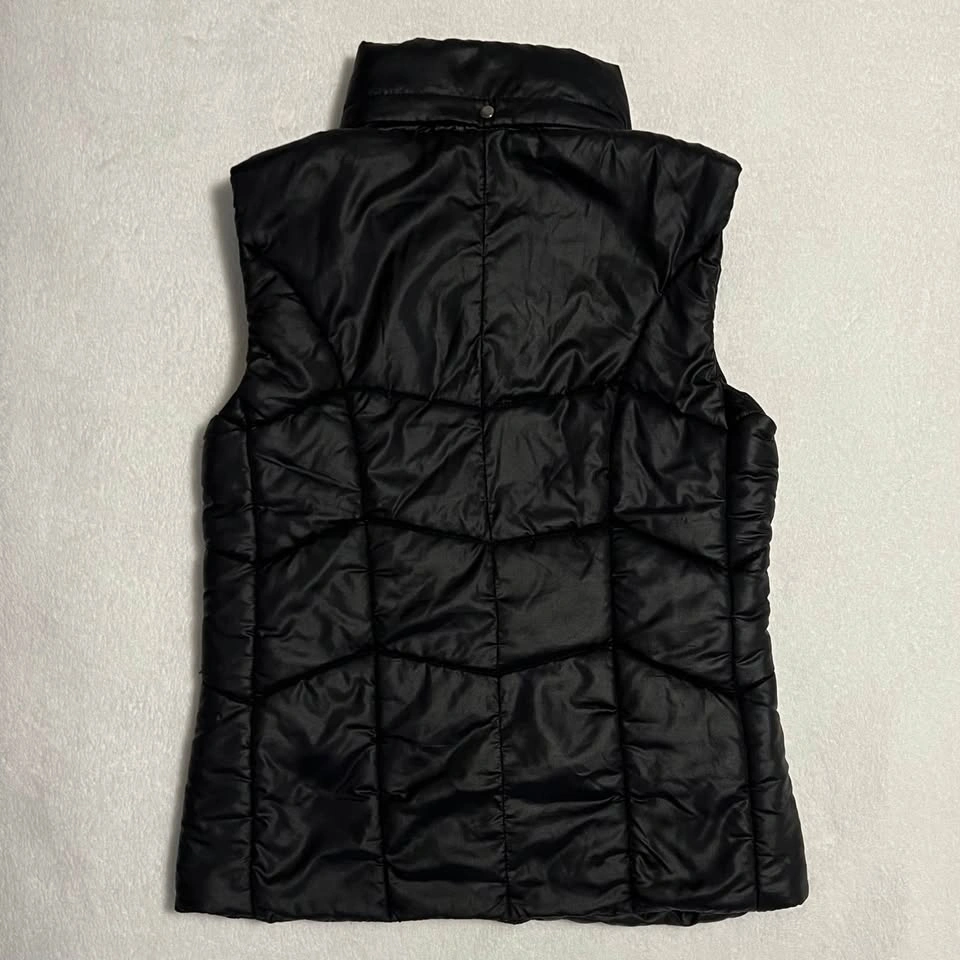 Yessica Women’s Sleeveless Black Puffer Vest Size Small - photo 2
