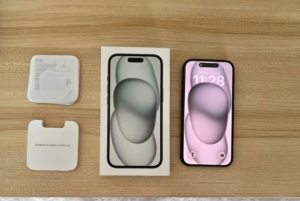 Excellent condition iPhone 15 - 128gb - unlocked