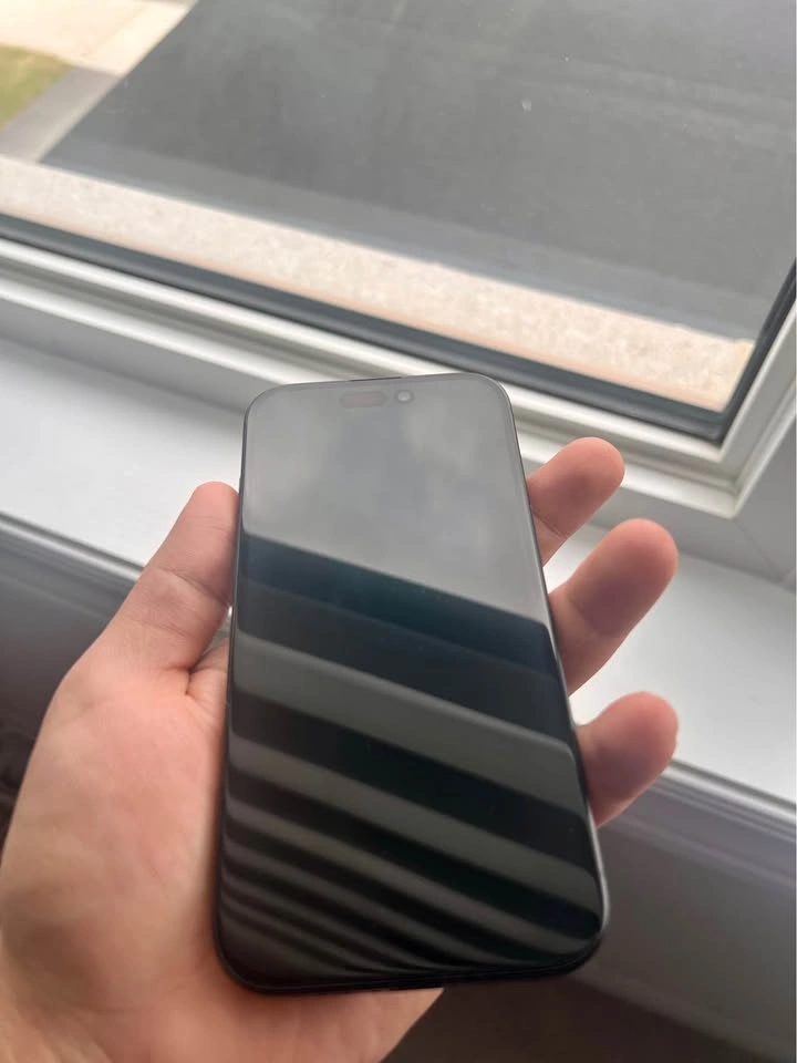 Excellent condition iPhone 15 - 128gb - unlocked - photo 3