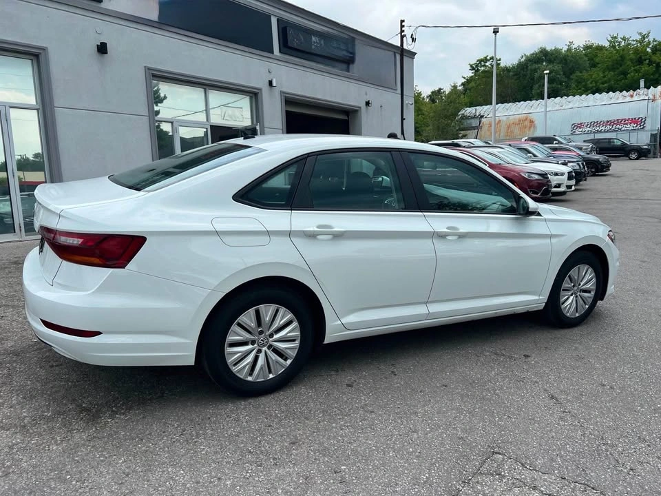 2019 Volkswagen Jetta - photo 3