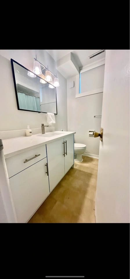 1 Bed 1 Bath - Apartment - photo 3