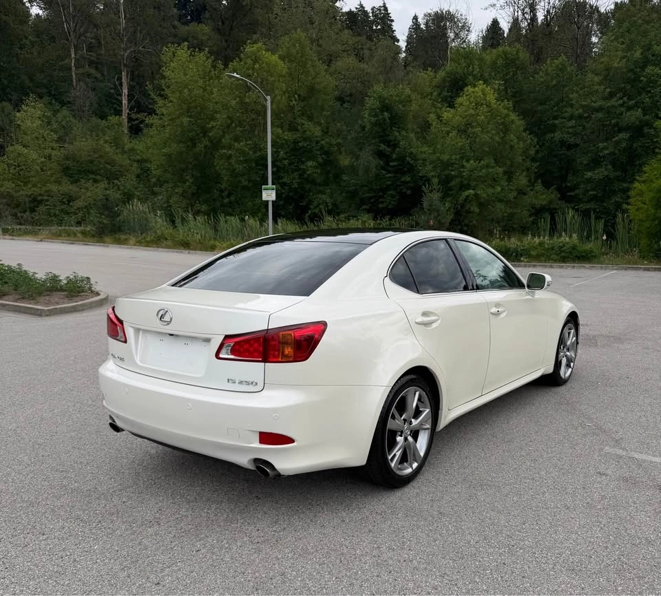 2009 Lexus IS - photo 4