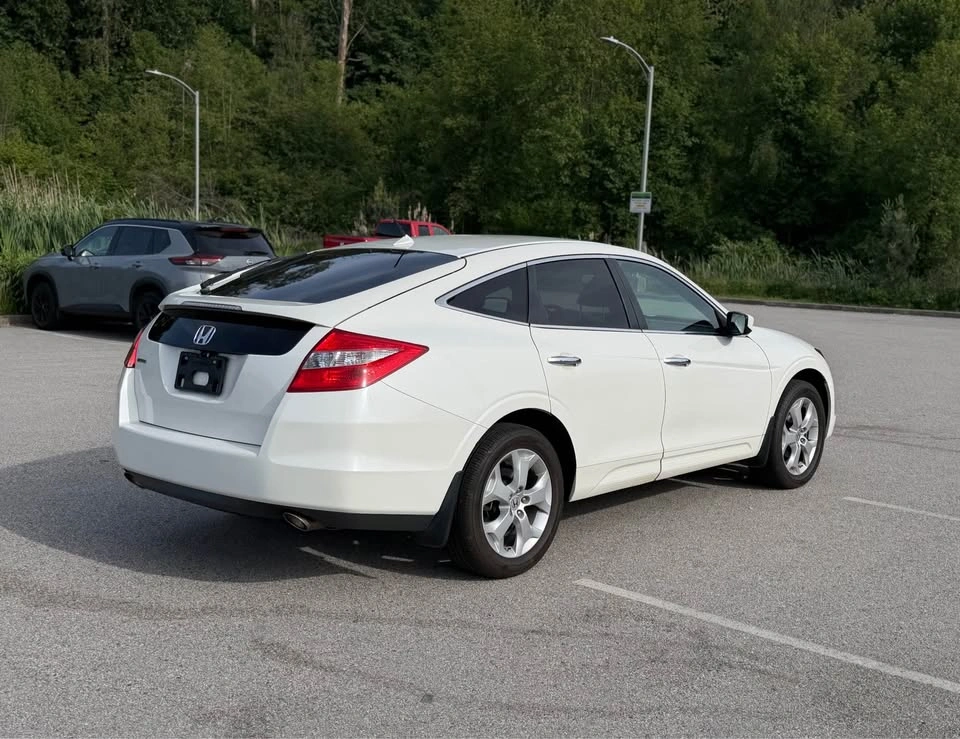 2010 Honda Crosstour - photo 2