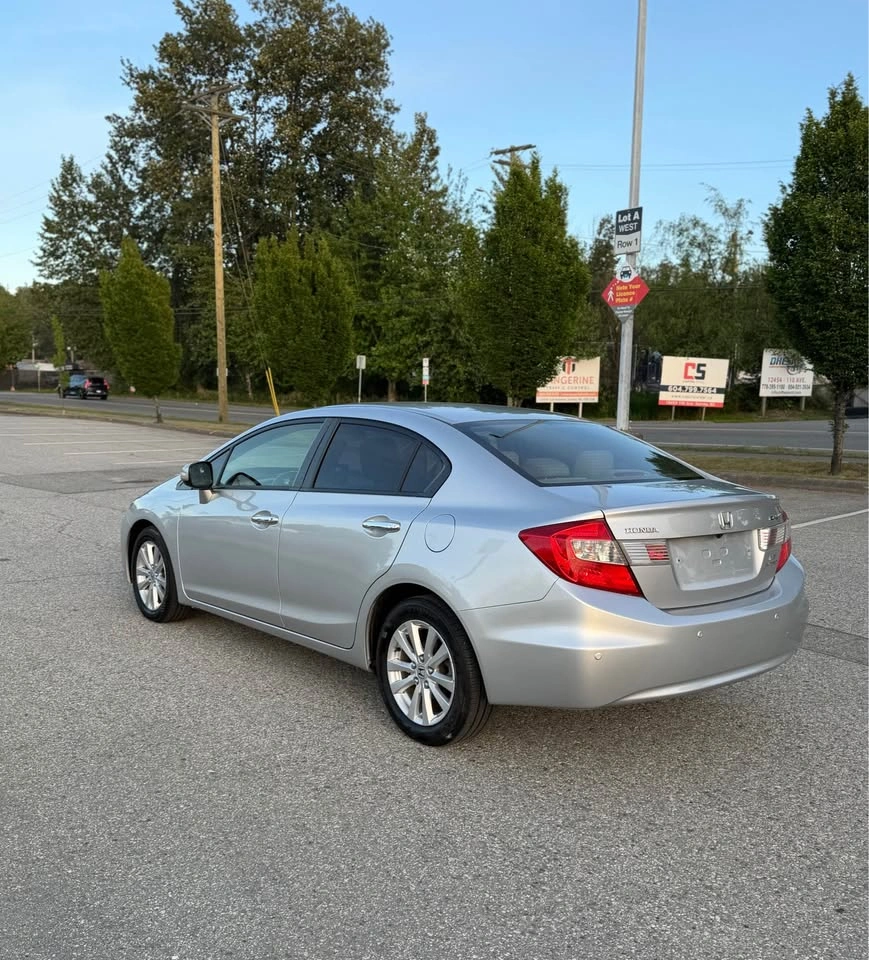 2012 Honda Civic - photo 2