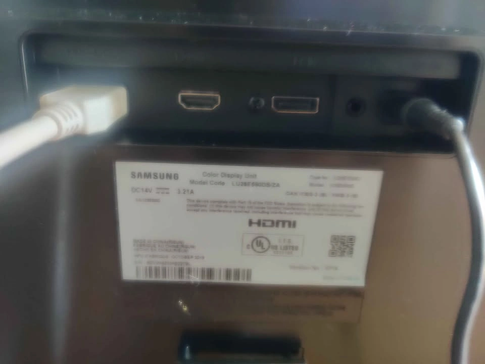 Samsung 28-Inch 4K UHD Monitor - photo 2