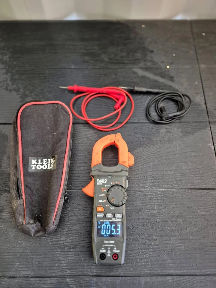 Klein Tools CL390 Digital Clamp Meter 400A AC/DC True RMS
