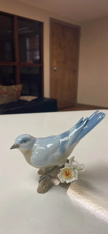 Lladro Sweet Sounds of The Morning Figurine #6864 - photo 2