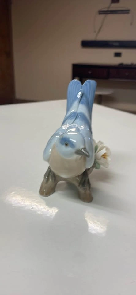 Lladro Sweet Sounds of The Morning Figurine #6864 - photo 3