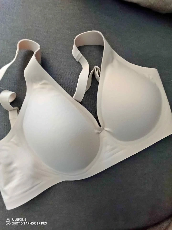 New Madam Muse Jelly Wireless Bra, Size Small