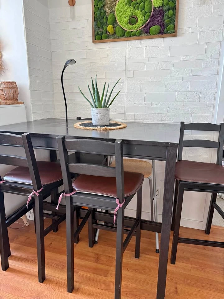 IKEA JOKKMOKK Table and 4 Chairs- high table black
