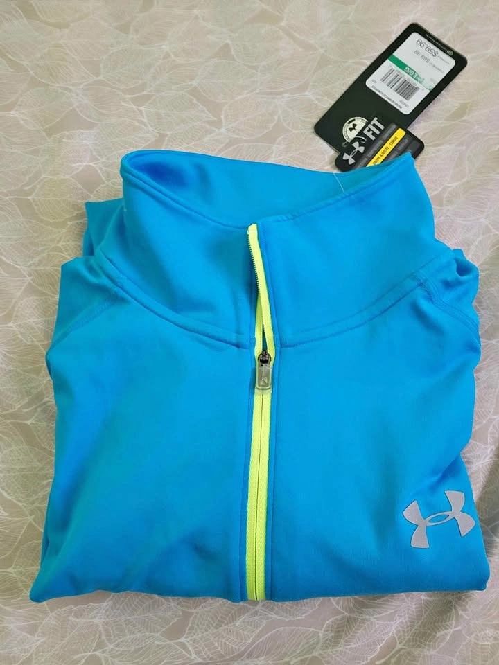 Under Armour pullover