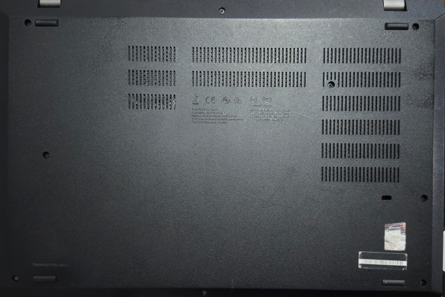 Lenovo ThinkPad P15v – i7 | 32GB RAM | NVIDIA | Windows 11 Pro - photo 2