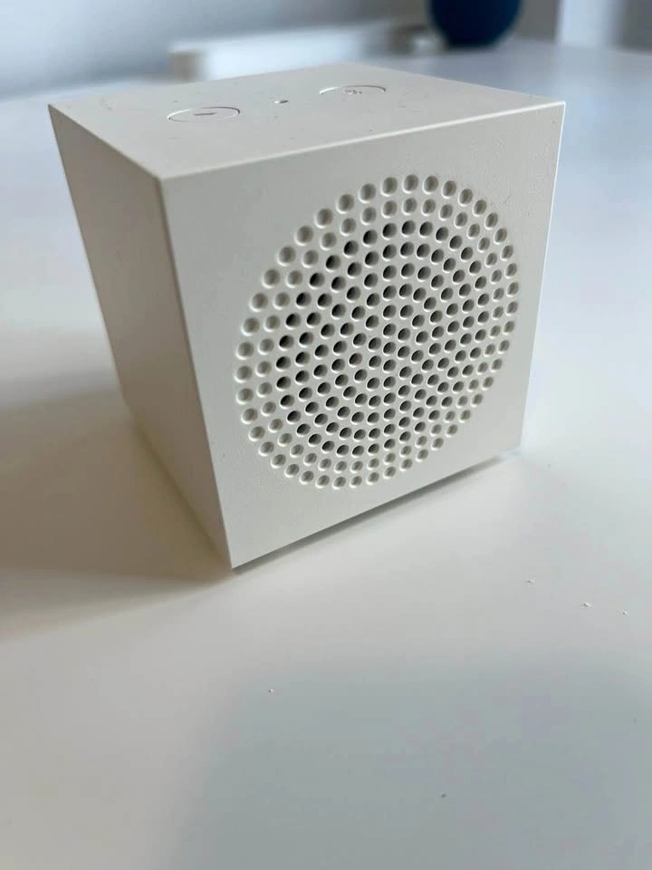 IKEA KALLSUP Portable Bluetooth Speaker (Type E2507)
