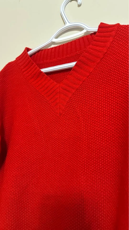 Red Knit V-Neck Sweater - photo 2
