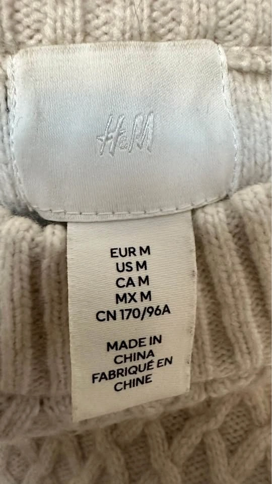 Cream Cable-Knit Cropped Sweater - photo 5
