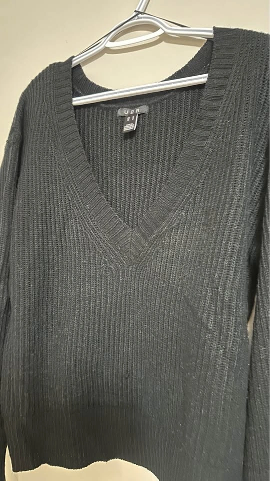 U2B V-Neck Knit Sweater - photo 2