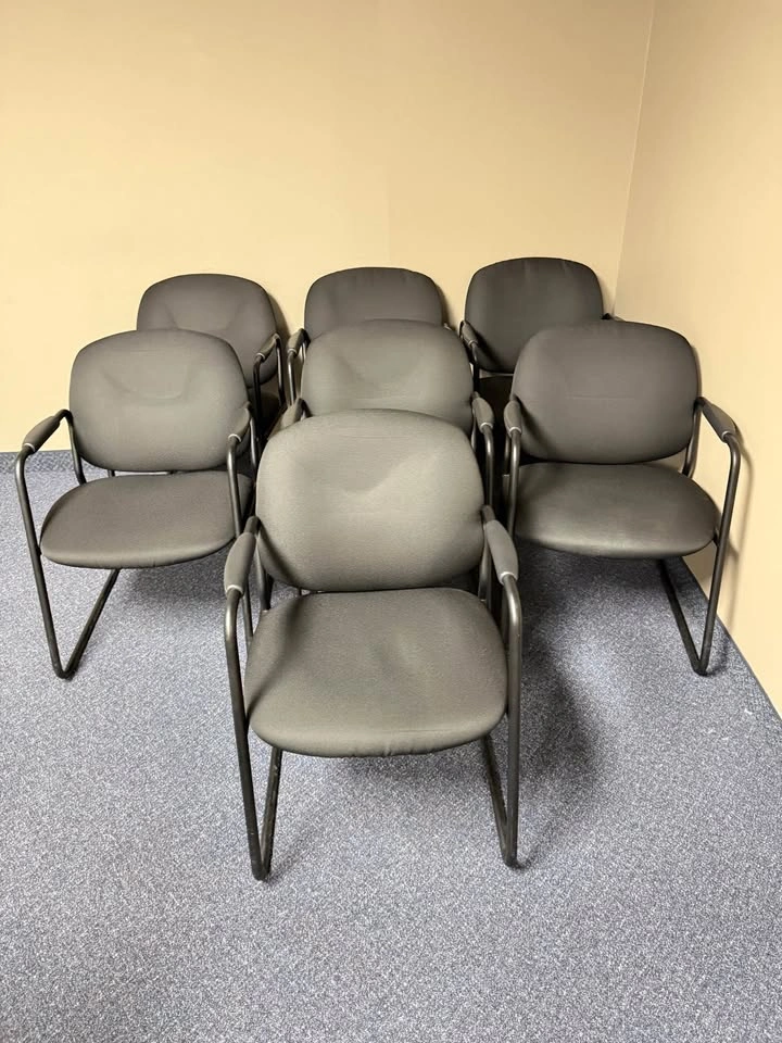 Black Office Guest Chairs with Arms - photo 4