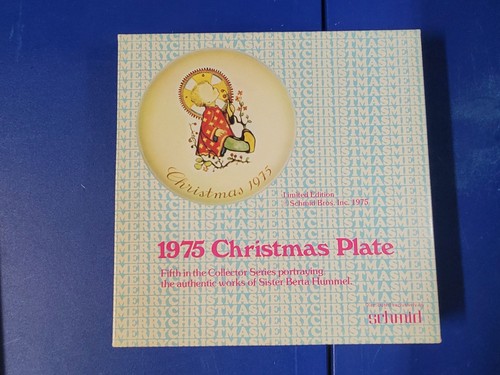 Schmid Sister Hummel 1975 Christmas Plate - 5th in Series - photo 2