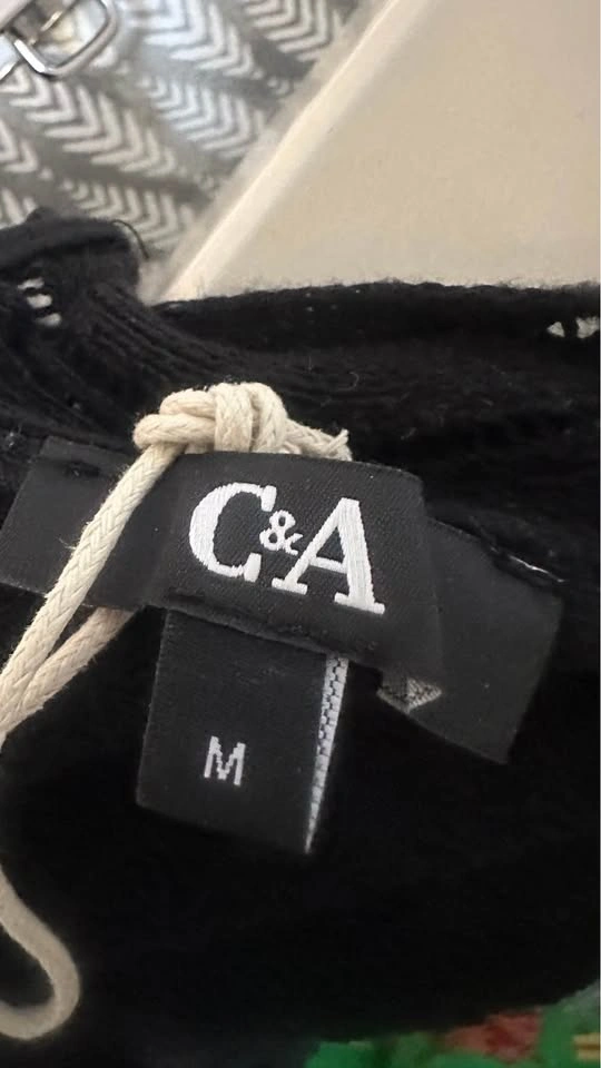 C&A Black Lace Sleeveless Top - photo 4