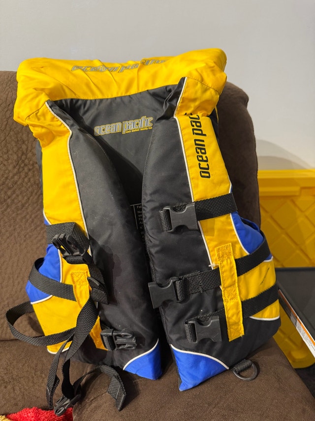 Ocean Pacific Youth Personal Flotation Device