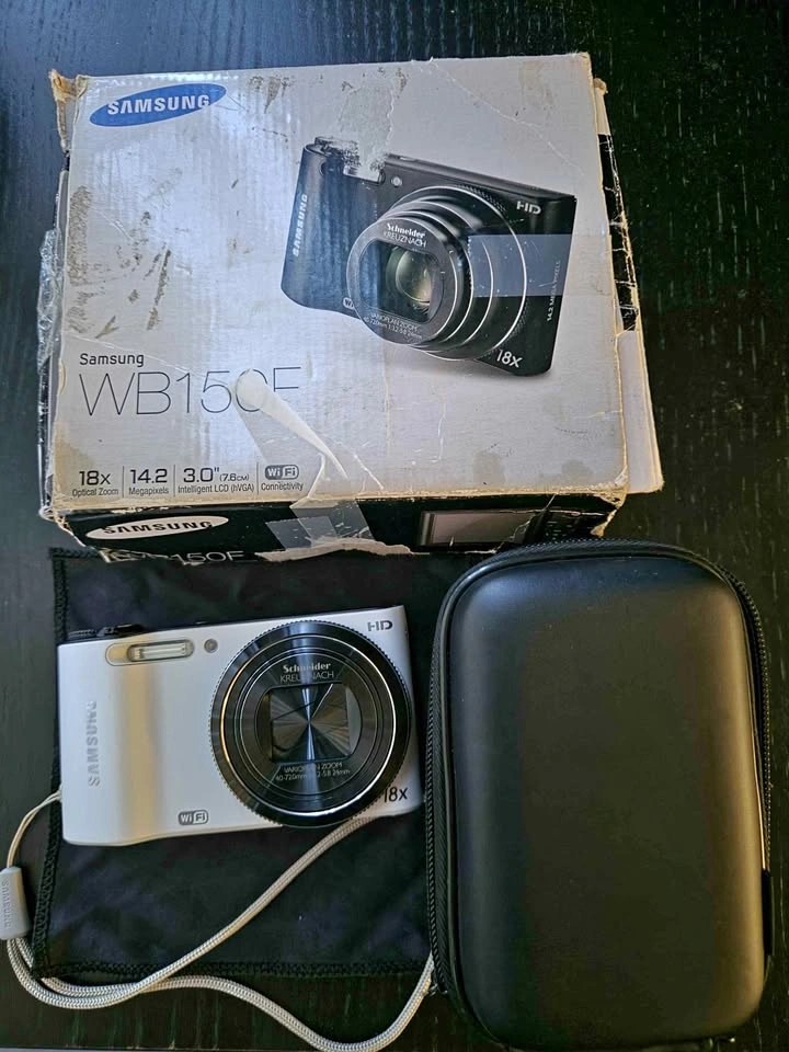 Samsung WB150F Digital Camera