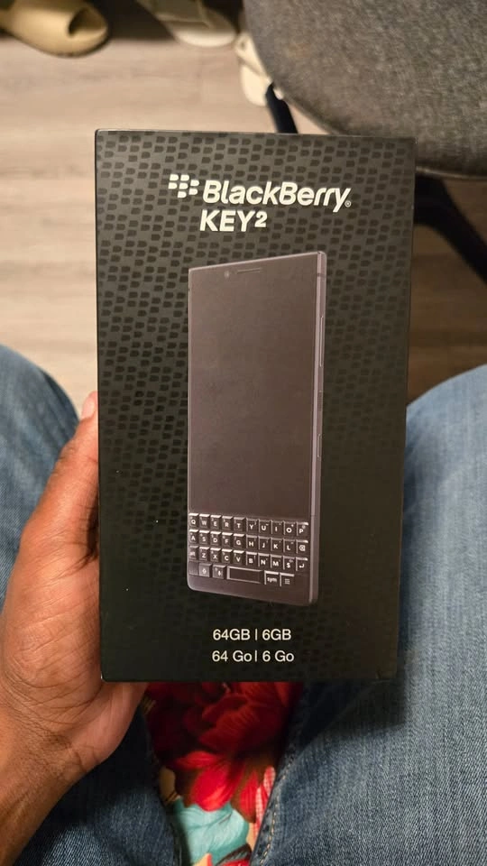 BlackBerry KEY2 64GB Black (BBF100-2) Unlocked - Complete in Box - photo 5