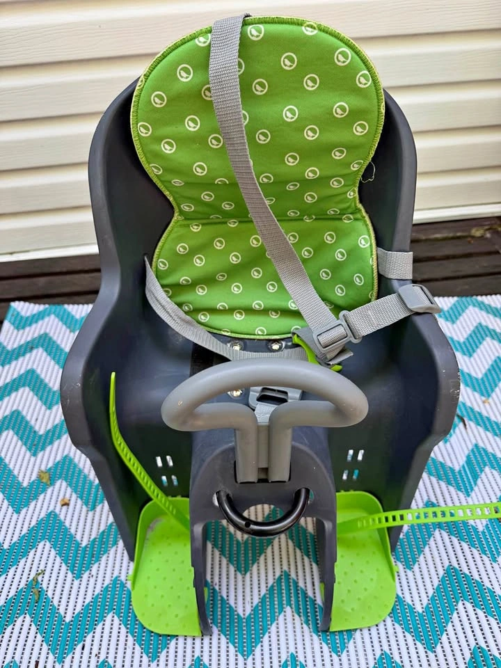 CoPilot Blackburn Child Bike Seat - Safe & Comfortable