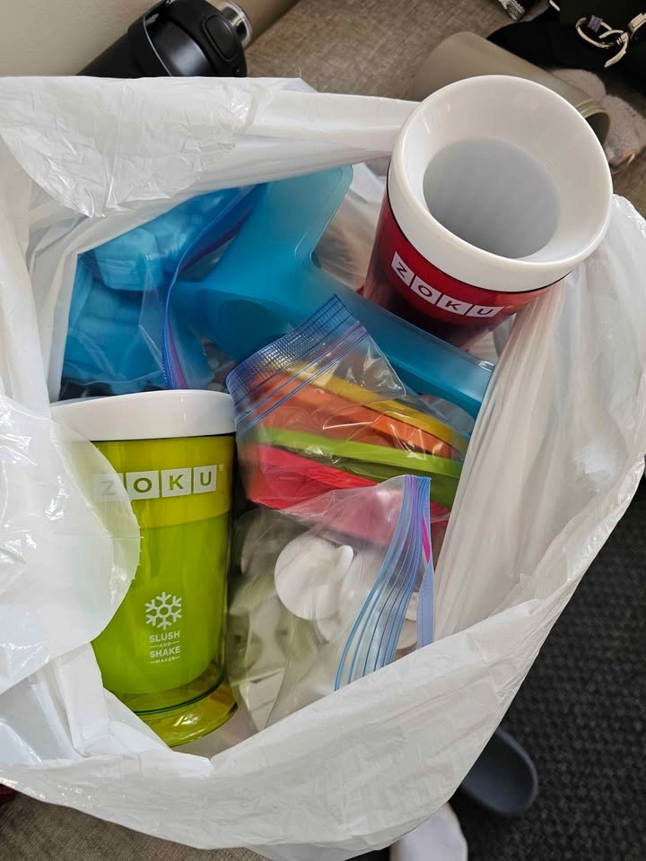 Zoku slush / shake makers plus Popsicle molds - photo 2