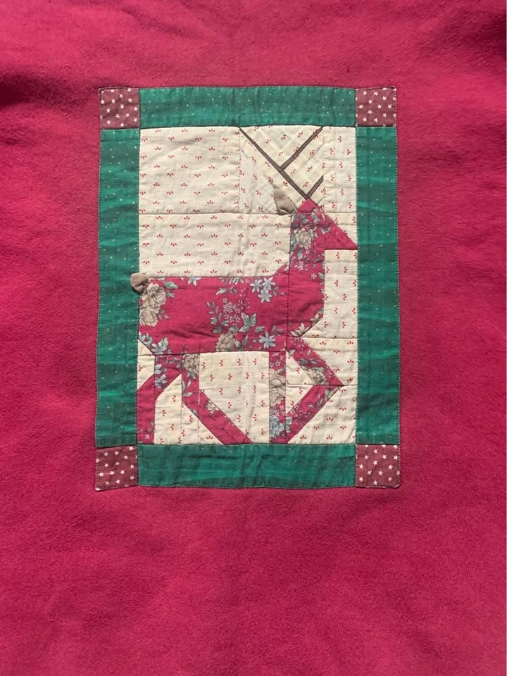 Vintage Christmas Crewneck Sweatshirt - photo 3
