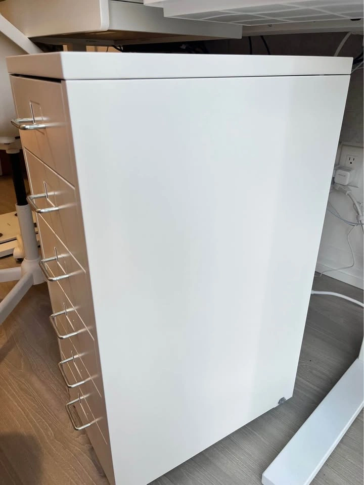 Moving Sale - White Metal 6-Drawer Cabinet - photo 3