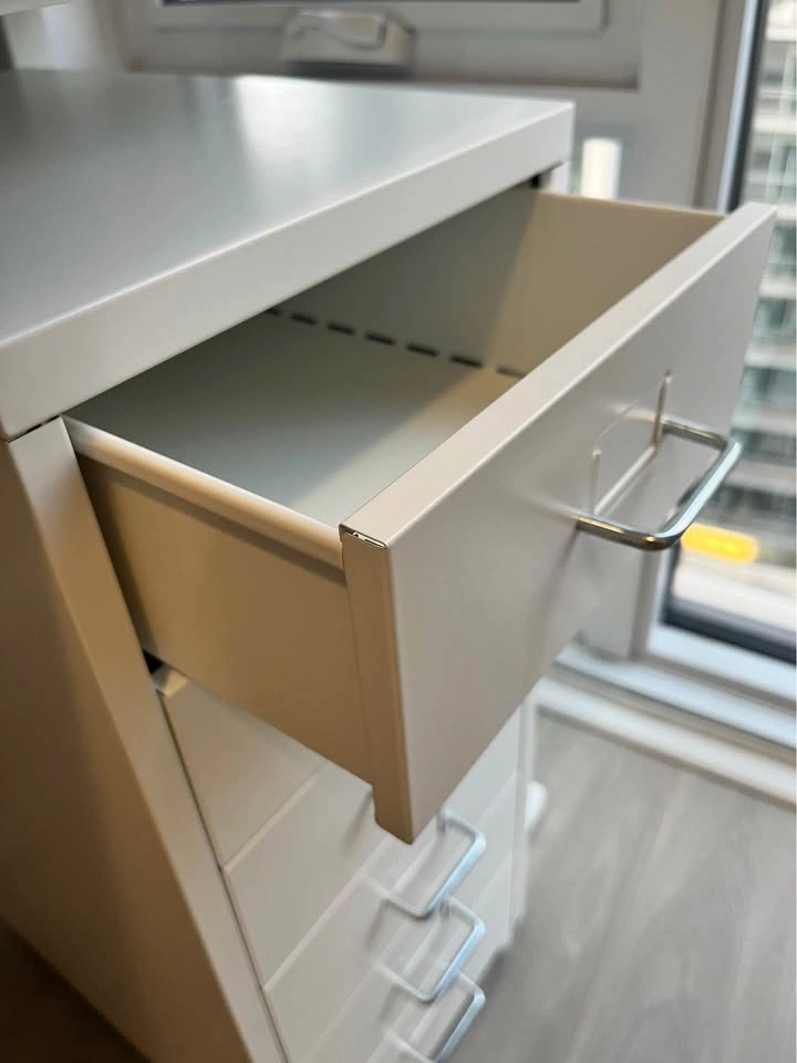 Moving Sale - White Metal 6-Drawer Cabinet - photo 4