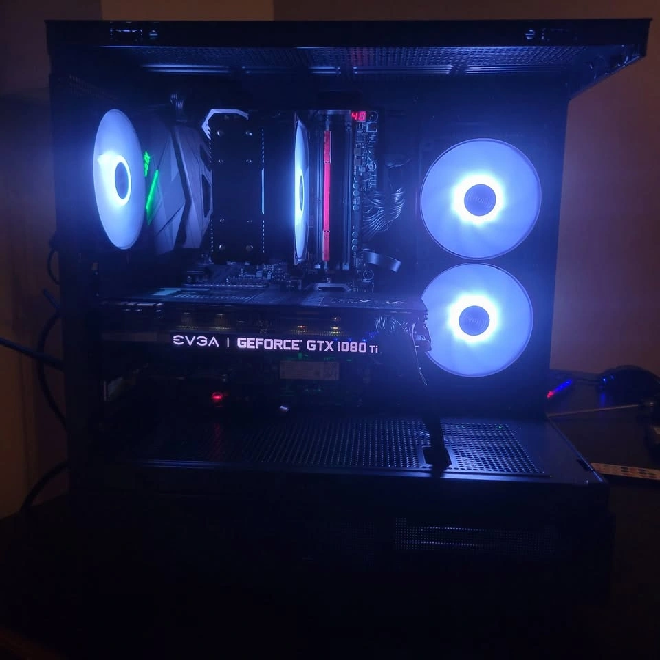 i7 + EVGA GTX 1080Ti Gaming PC - photo 2