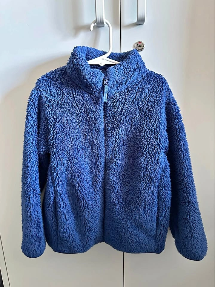 Uniqlo Fluffy Yarn Fleece Full-Zip Jacket kids size 5-6Y