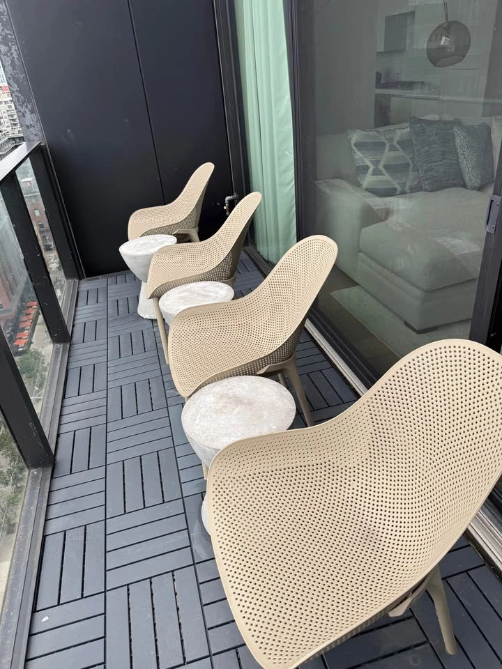 Luxury Downtown Toronto Condo Furniture - Everything Must Go - photo 2